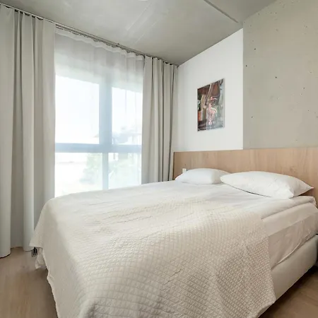 Apartament Luxury With Parking And Air Conditioning Near Center By Renters Prestige