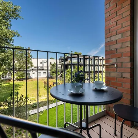 Luxury With Parking And Air Conditioning Near Center By Renters Prestige Apartament *