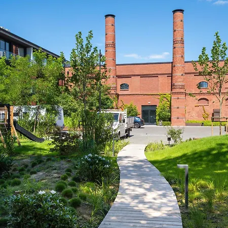 Luxury With Parking And Air Conditioning Near Center By Renters Prestige Apartament *