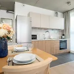 아파트 Luxury With Parking And Air Conditioning Near Center By Renters Prestige *