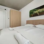 Daire Luxury With Parking And Air Conditioning Near Center By Renters Prestige