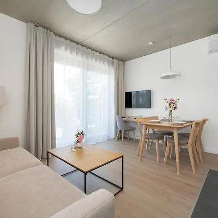 Luxury With Parking And Air Conditioning Near Center By Renters Prestige فروتسواف