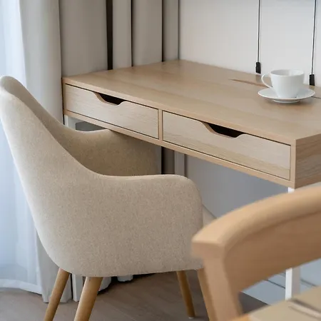 Luxury With Parking And Air Conditioning Near Center By Renters Prestige *