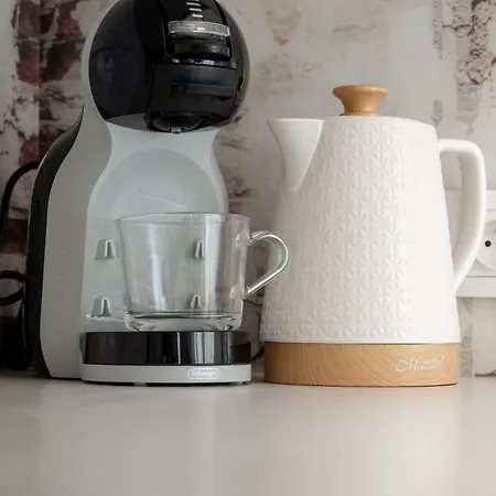 شقة Luxury With Parking And Air Conditioning Near Center By Renters Prestige *