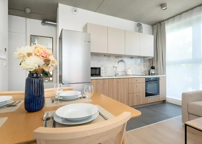 Lejlighed Luxury With Parking And Air Conditioning Near Center By Renters Prestige *