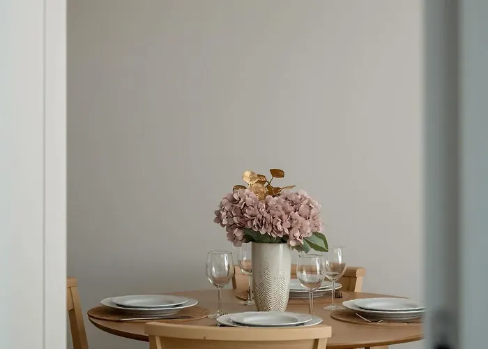 Luxury With Parking And Air Conditioning Near Center By Renters Prestige