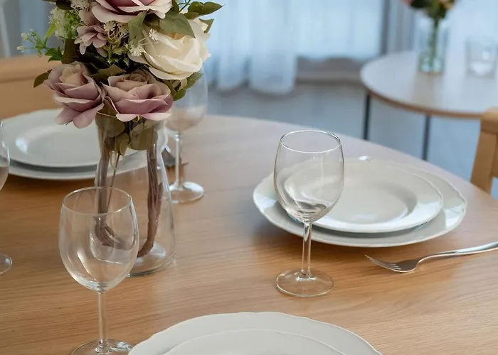 Luxury With Parking And Air Conditioning Near Center By Renters Prestige *